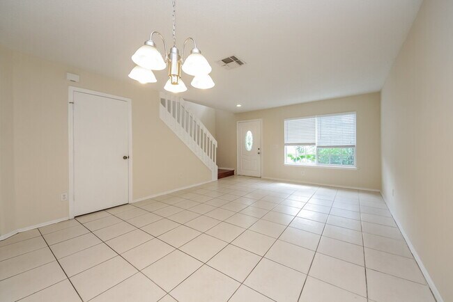 Building Photo - 1231 Heather Lake Dr