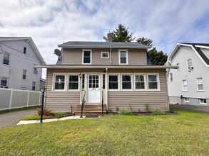 Building Photo - 141 Cheshire St