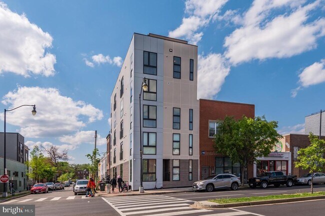 Foto del edificio - 1100 Bladensburg Rd NE
