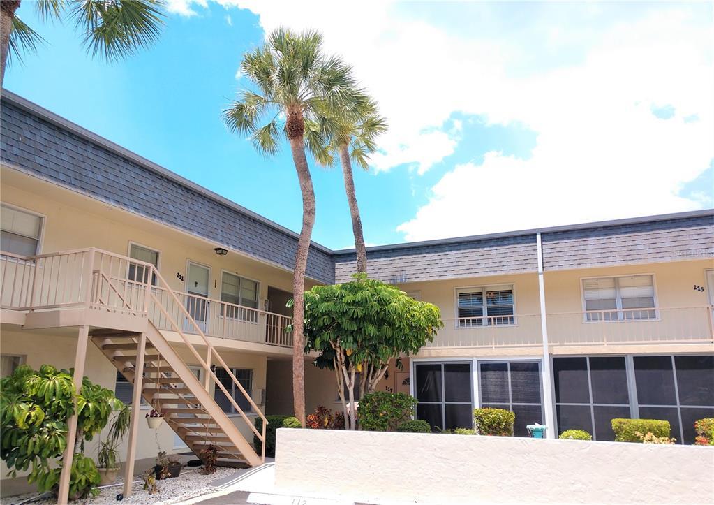 528 Barcelona Ave Unit 214, Venice, FL 34285 Condo for Rent in Venice