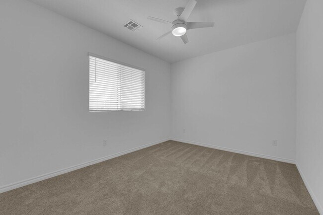 Foto del edificio - 4368 Bayley Skye Ave