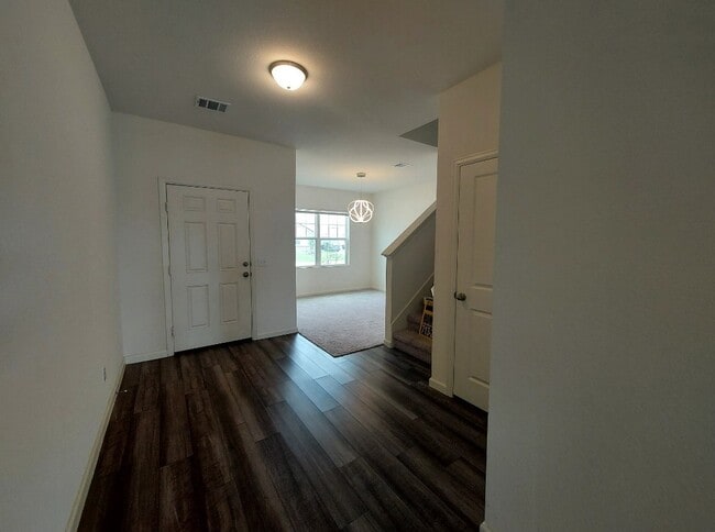 Foto del edificio - 1024 Long Bay Ct