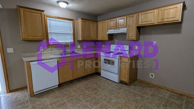 Foto del edificio - 553 N Chandler Ave