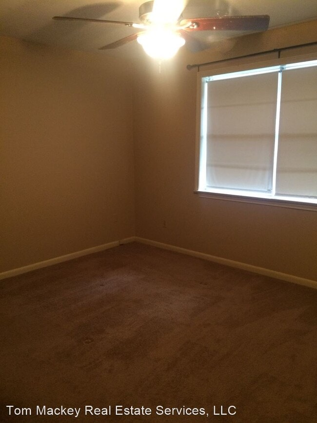 Building Photo - 3 br, 2 bath House - 5148 Floynell Dr.