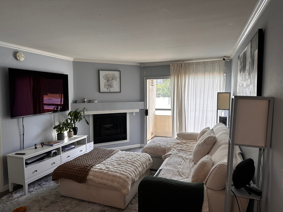 Foto principal - 5565 Canoga Ave