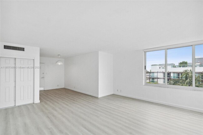 Building Photo - 1200 West Ave