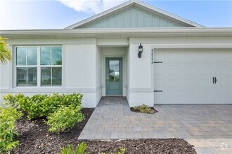 Building Photo - 42392 Cascade Dr