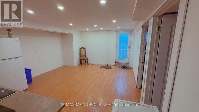 Building Photo - 1292 Ravencliffe Ct