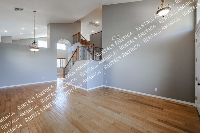 Building Photo - 2437 W Red Range Way