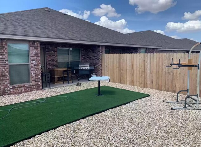 Building Photo - 3 Bedroom 2 bath 1 car garage in Cooper ISD!