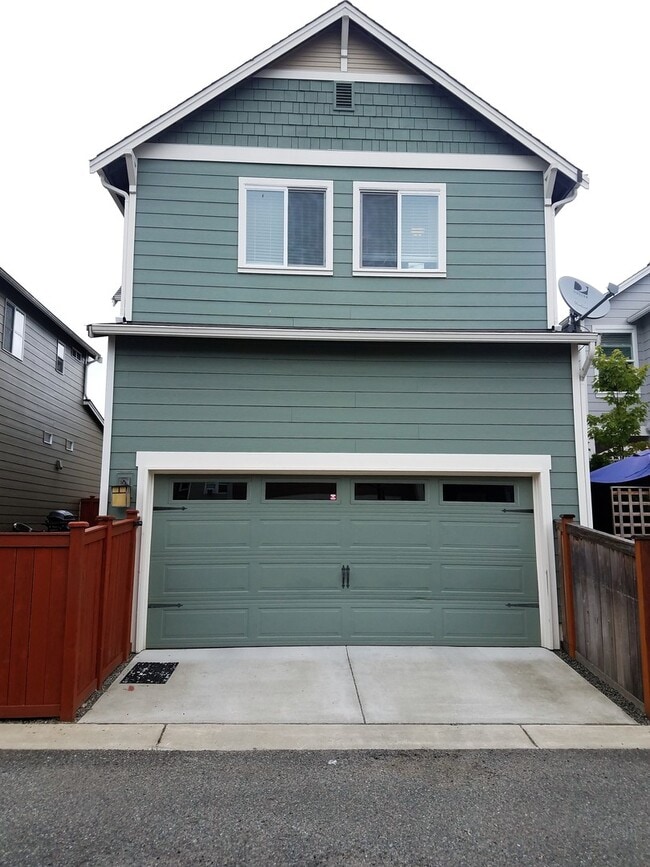 Building Photo - 4595 NW Atwater Loop