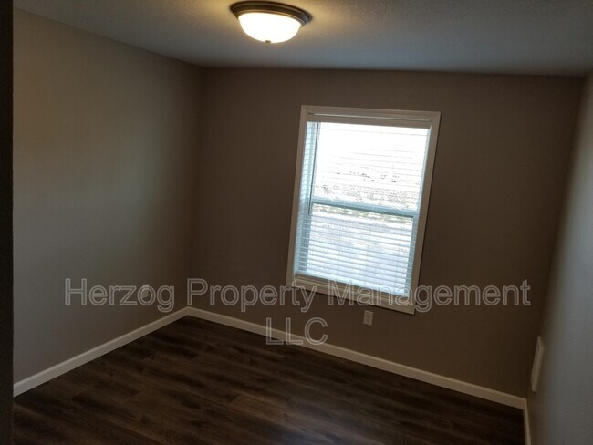 Building Photo - 235 Legion Field Rd