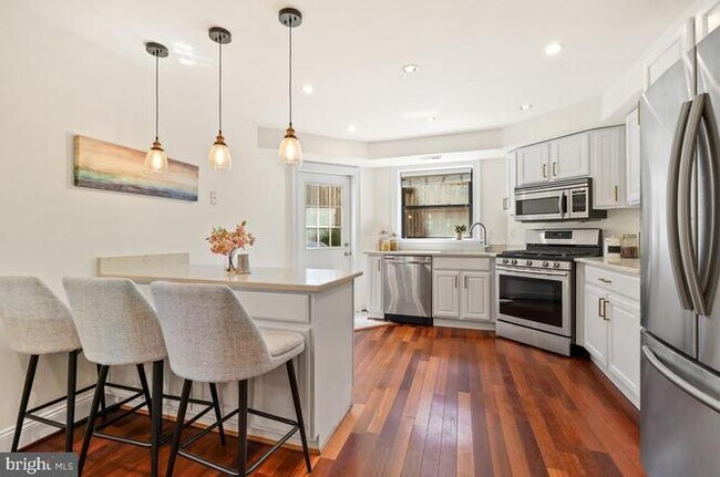 Foto del edificio - 1300 Monroe St NW