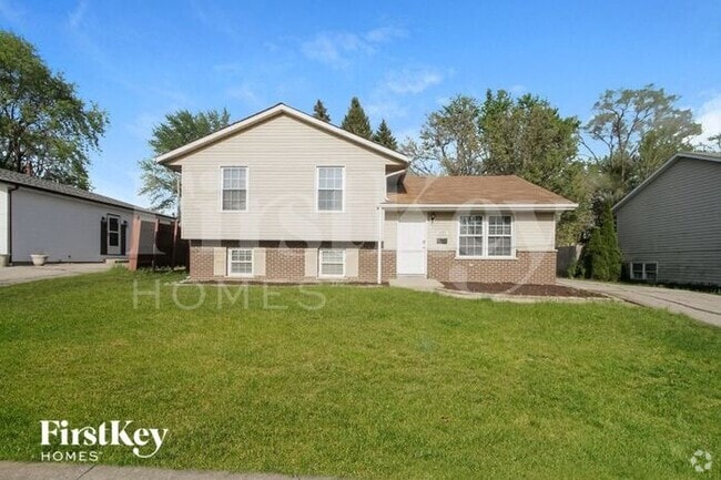 Building Photo - 1493 Glen Ellyn Rd