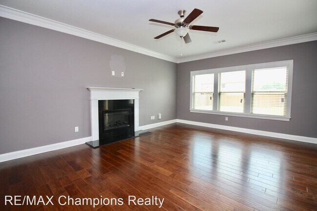 Foto del edificio - 5 br, 3.5 bath House - 102 Lee Road 2212