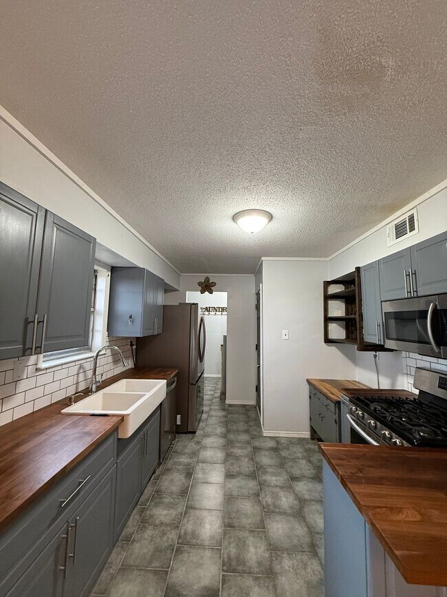 Foto del edificio - 7764 Auburn Cove