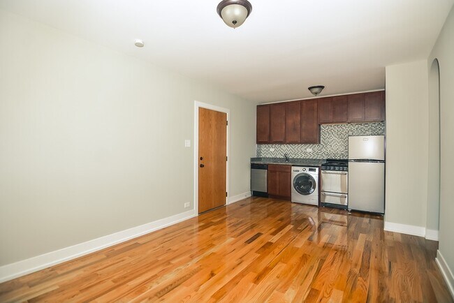 Foto del edificio - 555 W Arlington