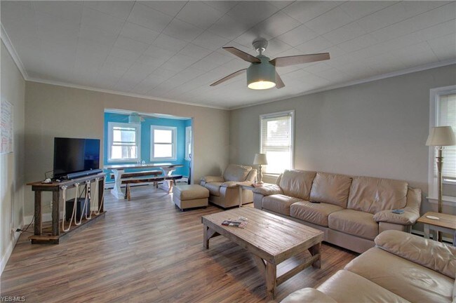 Foto del edificio - 1154 E Hickory Grove Rd