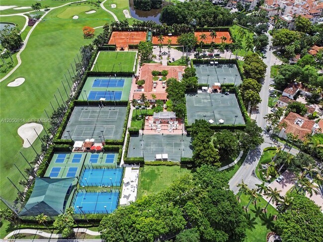 Foto del edificio - 2124 Fisher Island Dr