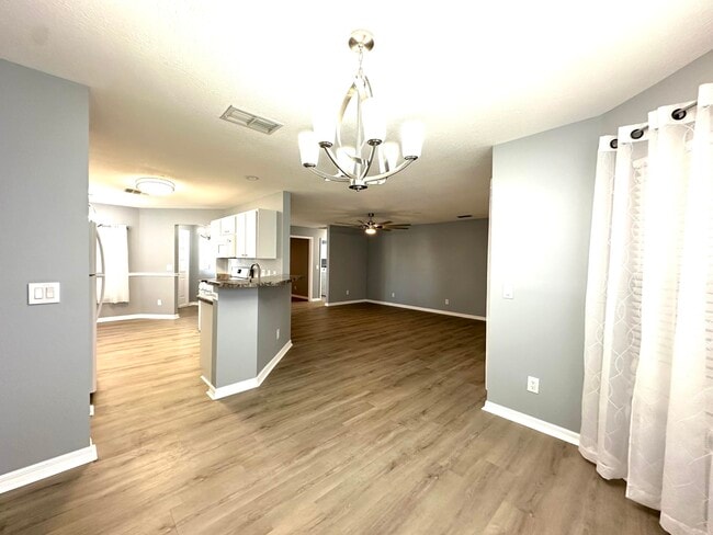 Building Photo - 9706 SW 92nd Place Rd
