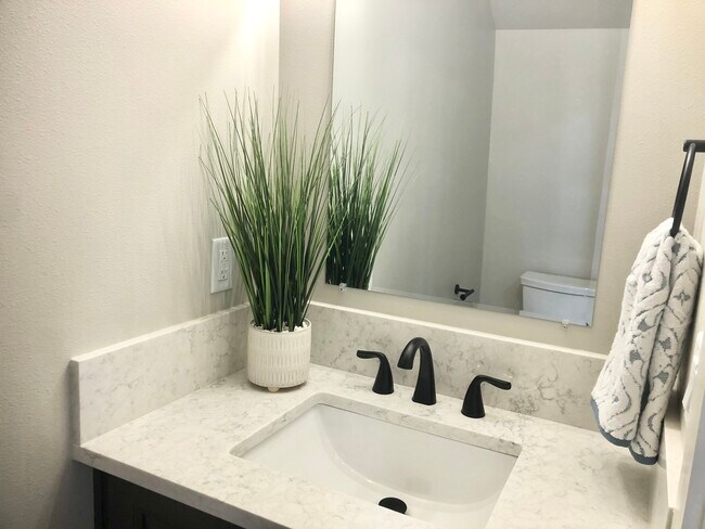 Downstairs half bath - 88280 Jameson Way