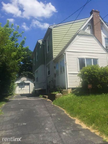 Building Photo - 123 E Chelton Rd