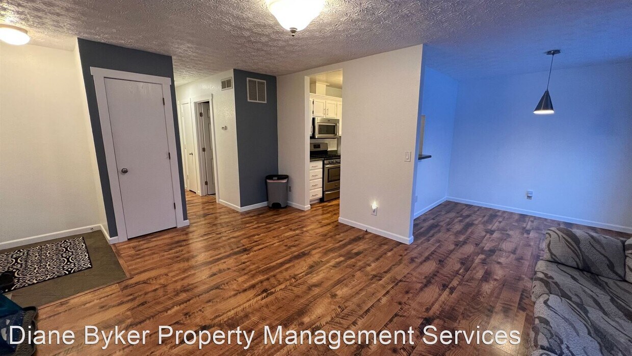 Primary Photo - 2 br, 1 bath House - 1801 Bellevue Loop