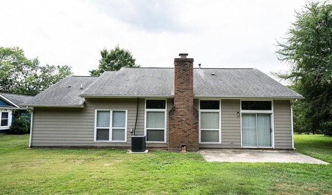 Foto del edificio - 1/2 Month Free!! - Sardis Rd area - Upgraded Ranch 3 bed, 2bath, 2 Car Garage