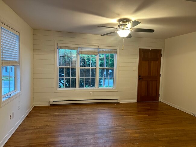 Building Photo - 118 Drewsbury Dr