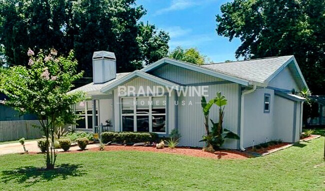 Building Photo - **1 MONTH FREE HOLIDAY SPECIAL!!** Market ...
