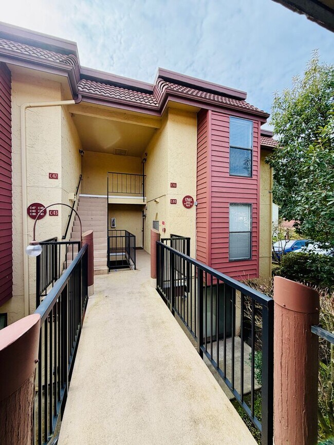 Building Photo - 1765 W Sunn Fjord Ln