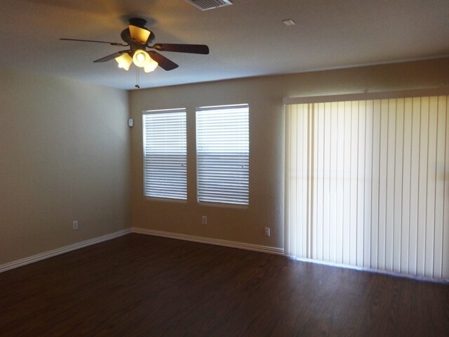 Foto del edificio - 9314 Silver Vis