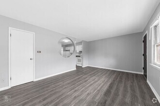 Building Photo - 2600 S 59th Ave
