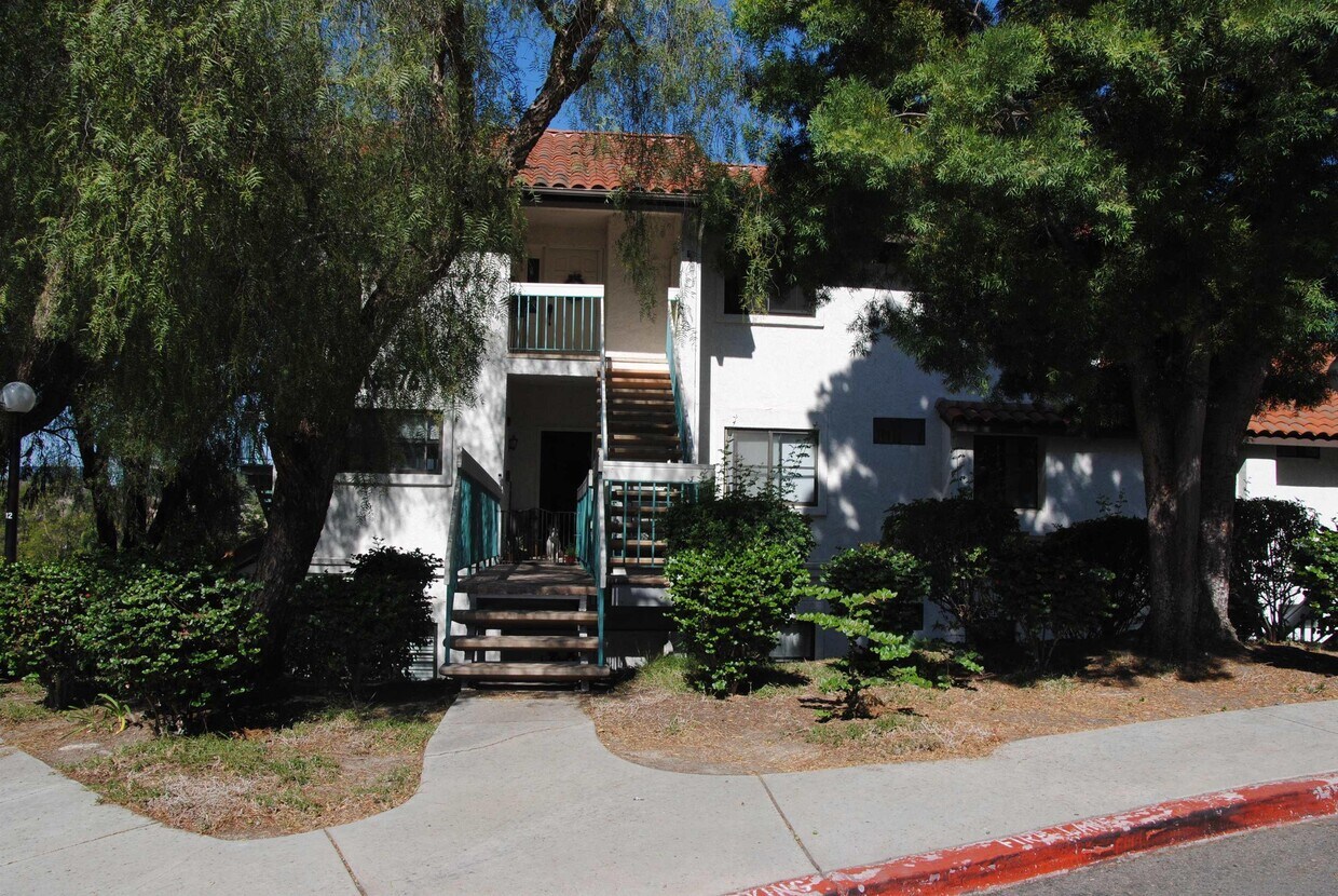 Primary Photo - 16376 Avenida Venusto