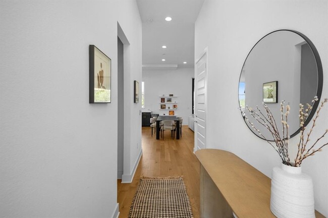 Building Photo - 7308 Cordoba Dr