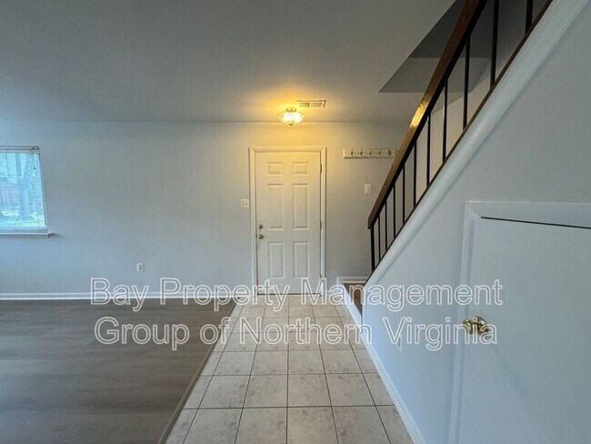 Building Photo - 10659 Myrtle Oak Ct