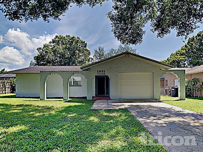 Foto del edificio - 1631 Spring Lake Dr