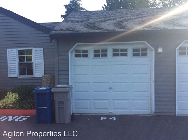 Foto del edificio - 2 br, 2 bath House - 23909 56th. Ct. S #F-4