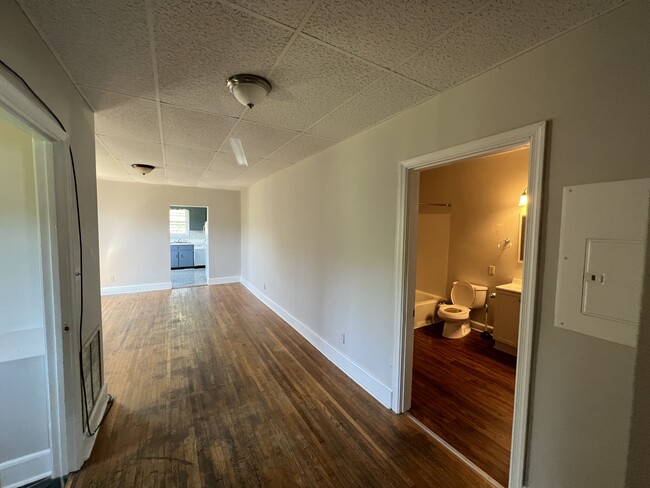 Living Room & Bathroom - 481 Midgett Farm Rd