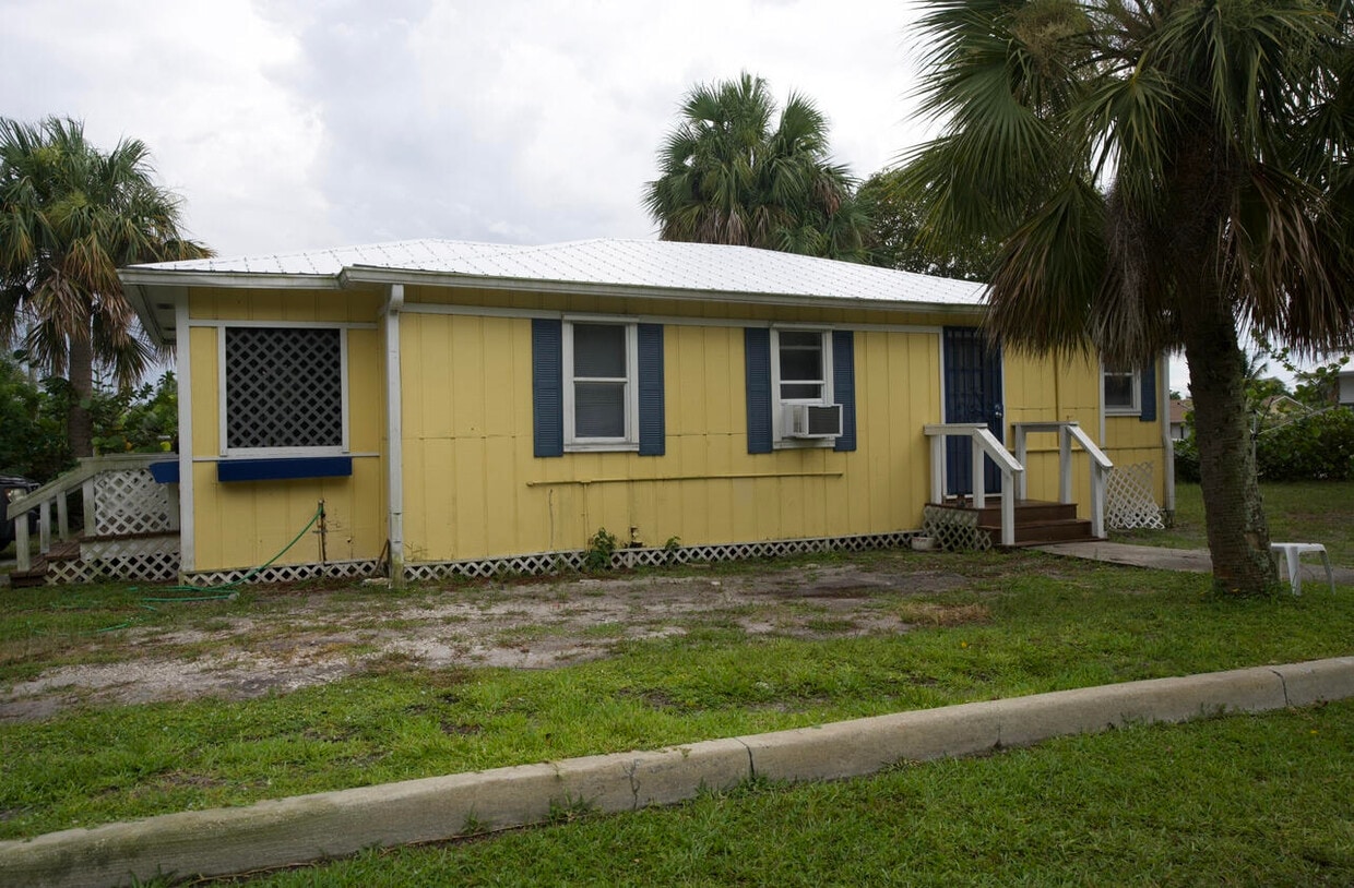 920 SE Bayou Ave, Stuart, FL 34994 Townhome Rentals in Stuart FL
