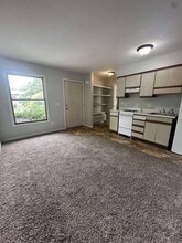 Building Photo - 1612 Tippecanoe Dr