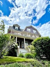 Building Photo - 53 Hillsdale St