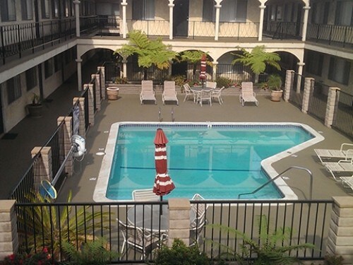 Foto del edificio - 4235 W 126th St