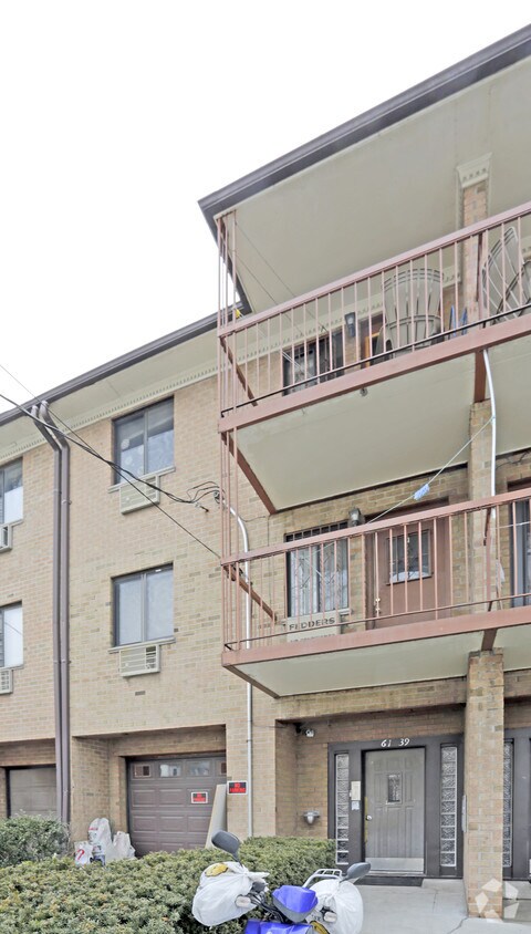 Building Photo - 61-39 168th St