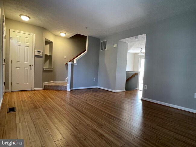 Building Photo - 2713 Piscataway Run Dr