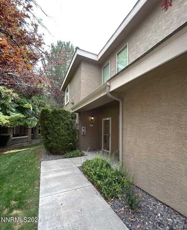 Building Photo - 900 S Meadows Pkwy