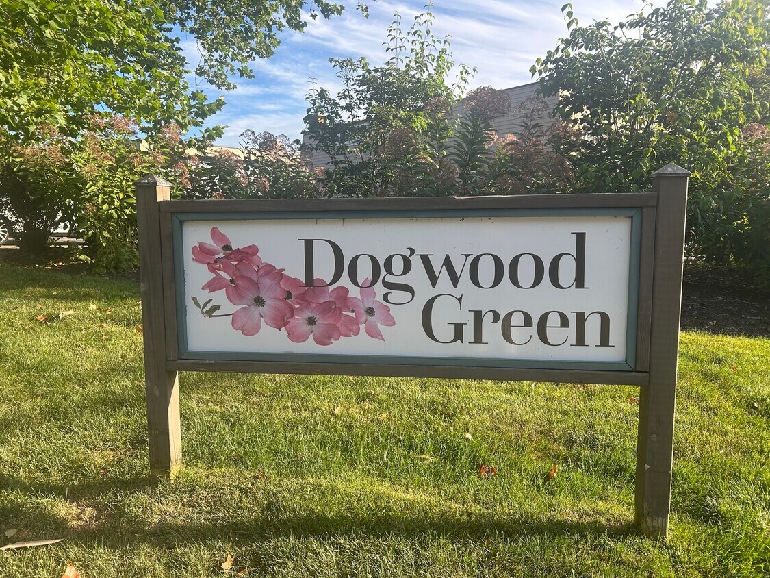 Foto principal - 1450 Melville Ave