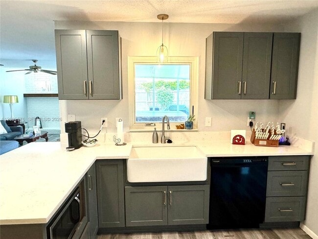 Photo - 1063 Wexford Way House