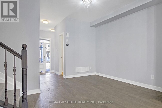 Building Photo - 1064 Curraglass Walk