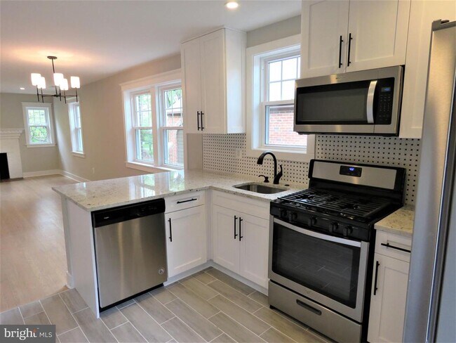 Foto del edificio - 4823 Western Ave